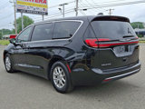 Certified 2023 Chrysler Pacifica Touring-L image 4