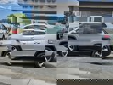 Used 2019 Jeep Cherokee Limited image 3