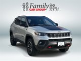 Used 2024 Jeep Compass Trailhawk image 2