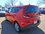 Used 2022 Kia Soul LX image 5