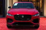 Used 2024 Jaguar F-PACE R-Dynamic S image 3