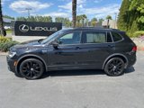 Used 2021 Volkswagen Tiguan SE R-Line image 2