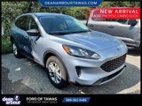 Certified 2022 Ford Escape SE image 2