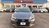 Used 2023 Nissan Versa SV image 3