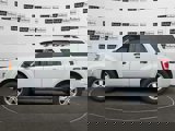 Used 2009 Ford Escape XLT image 2
