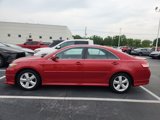 Used 2010 Toyota Camry SE image 2