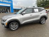 Used 2023 Kia Seltos LX image 2