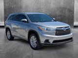 Used 2015 Toyota Highlander LE image 3