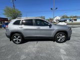 Certified 2019 Jeep Cherokee Limited w/ Technology Group image 4