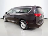 Used 2018 Chrysler Pacifica Touring-L w/ Premium Audio Group image 5