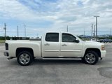 Used 2011 Chevrolet Silverado 1500 LTZ w/ LTZ White Diamond Edition image 4