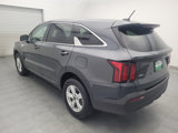 Used 2022 Kia Sorento LX image 3