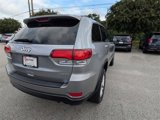 Used 2021 Jeep Grand Cherokee Laredo image 3
