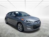 Used 2017 Hyundai Veloster image 2