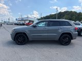 Used 2020 Jeep Grand Cherokee Altitude image 3