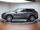 Certified 2025 Porsche Cayenne image 2