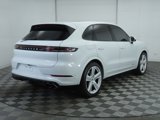 Used 2024 Porsche Cayenne image 5