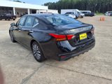 Used 2024 Nissan Altima 2.5 SV image 3