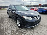 Used 2016 Nissan Rogue SV image 3