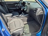 Used 2019 Kia Soul + image 3