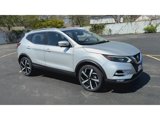 Used 2022 Nissan Rogue Sport SL w/ Premium Package image 2