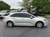 Used 2020 Toyota Corolla LE image 2