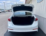 Used 2018 Hyundai Elantra SE image 5