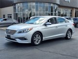 Used 2015 Hyundai Sonata SE image 2