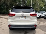 Used 2018 Toyota Highlander LE image 5