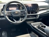 Used 2025 Chevrolet Equinox LT w/ Safety and Technology Package image 2