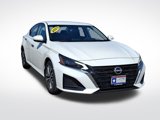 Used 2023 Nissan Altima 2.5 SV image 2