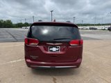 Used 2019 Chrysler Pacifica Touring-L image 4