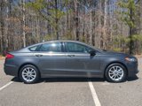 Used 2020 Ford Fusion SE image 3