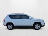 Used 2017 Jeep Compass Latitude image 4