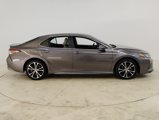 Used 2018 Toyota Camry SE w/ Convenience Package image 2