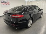 Used 2020 Ford Fusion SE image 2