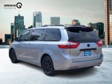 Used 2015 Toyota Sienna XLE Premium image 3