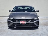 Used 2025 Hyundai Elantra SEL image 3