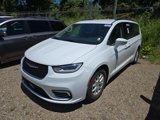 Used 2022 Chrysler Pacifica Touring-L image 3