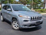 Used 2015 Jeep Cherokee Latitude image 2