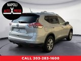 Used 2016 Nissan Rogue SV image 3