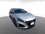 Used 2024 Nissan Altima 2.5 SV image 3