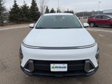 New 2025 Hyundai Kona SE image 2