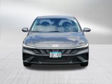 Certified 2025 Hyundai Elantra SE image 2