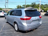 Used 2015 Toyota Sienna LE image 5