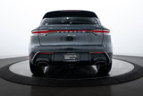 Certified 2025 Porsche Macan image 4