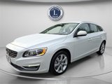 Used 2017 Volvo V60 T5 Platinum image 3