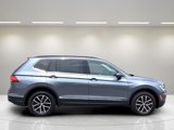 Used 2021 Volkswagen Tiguan SE image 2