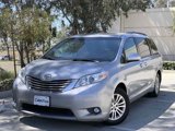 Used 2017 Toyota Sienna XLE image 3