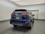 Used 2018 Nissan Rogue SV image 6